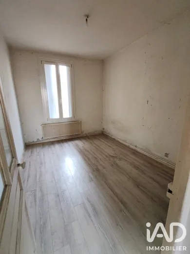 Apartment in Reims (51100)