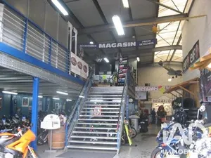 Garage, Gas station in Bordeaux (33300)