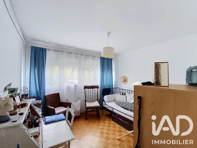 Appartement à Parentis-en-Born (40160)