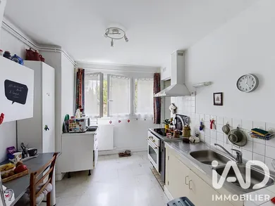 Appartement à Parentis-en-Born (40160)