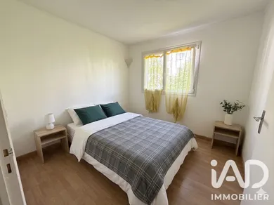 Apartment in Palaiseau (91120)