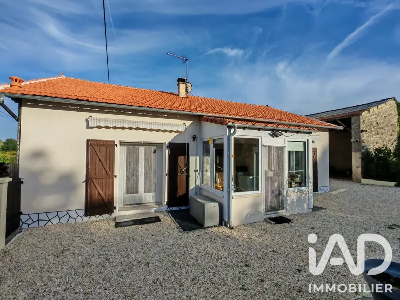 Maison 4 pièces 86 m² · à Charmé · 86,3 m² · 120 000 €