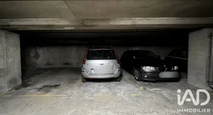 Parking à Paris (75019)
