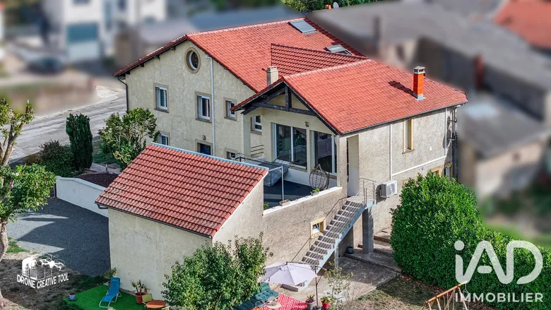 Maison 8 pièces 246 m² · à Veckring · 246 m² · 419 000 €