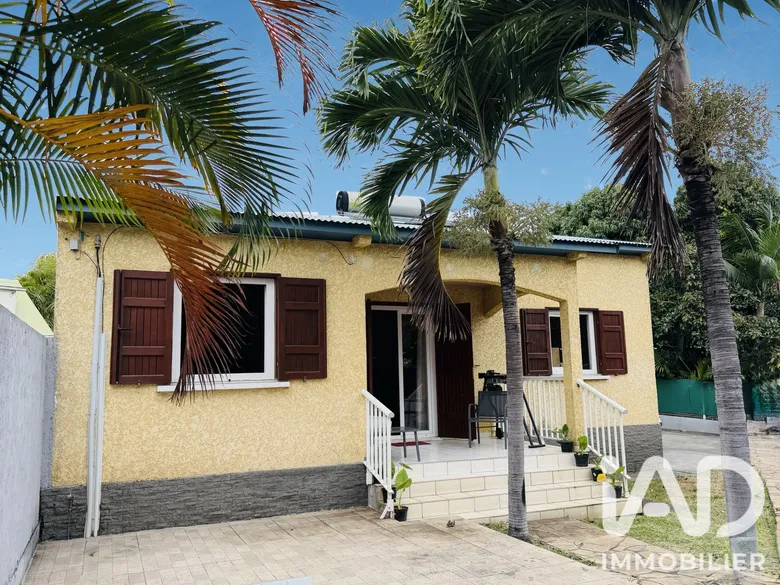 Maison 5 pièces 84 m² · à La Rivière Saint-Louis · 84 m² · 289 000 €