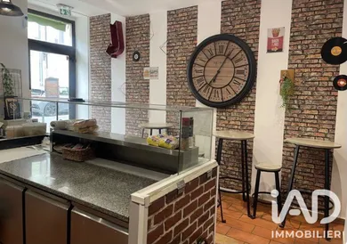 Boutique/Local commercial à Le Puy-Sainte-Réparade (13610)