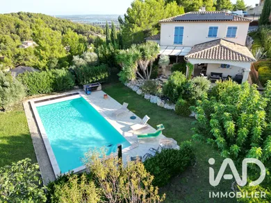 Maison traditionnelle à Beaucaire (30300)
