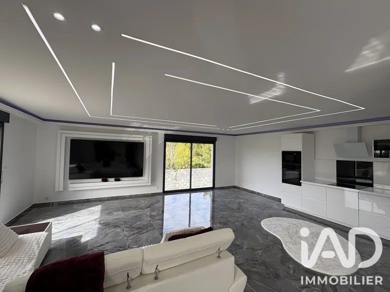 Maison 4 pièces 108 m² · à Ambarès-et-Lagrave · 108 m² · 350 000 €