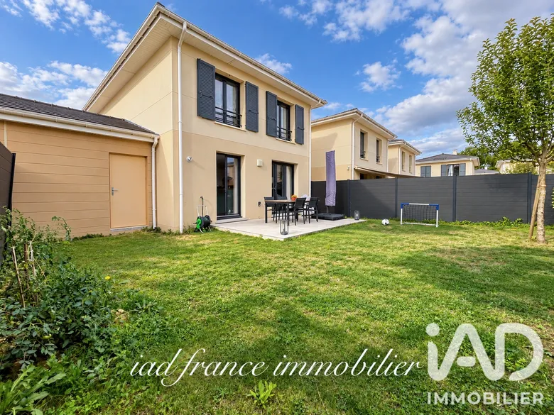 Maison 4 pièces 90 m² · à Élancourt · 90 m² · 389 000 €