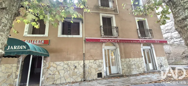 Immeuble 407 m² · à Saint-Laurent-le-Minier · 407 m² · 189 000 €