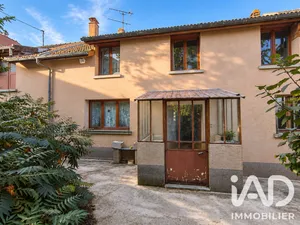 Village house in Champlat-et-Boujacourt (51480)