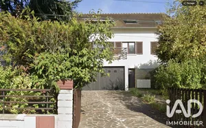 Maison traditionnelle à Rueil-Malmaison (92500)