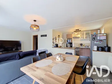 Apartment in Guerville (78930)
