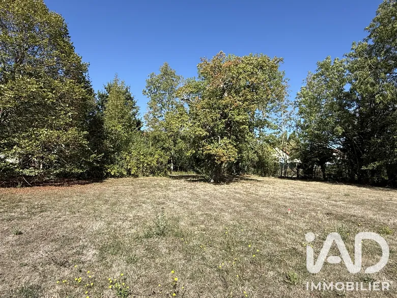Terrain à bâtir à Hermeray (78125) · 117 000 €