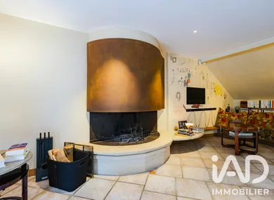 Architectural house in Saint-Forget (78720)