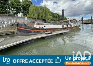 Barge in Villeneuve-la-Garenne (92390)