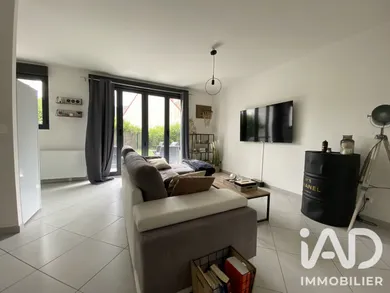 Appartement à Sainte-Geneviève-des-Bois (91700)