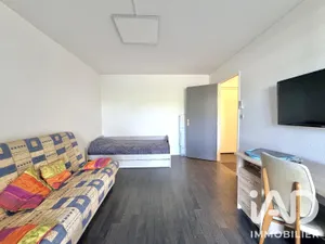 Apartment in Talence (33400)