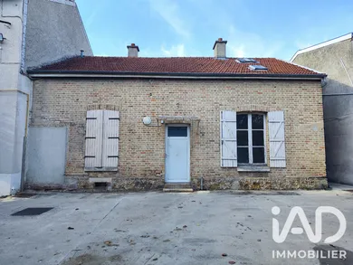 Maison à Châlons-en-Champagne (51000)