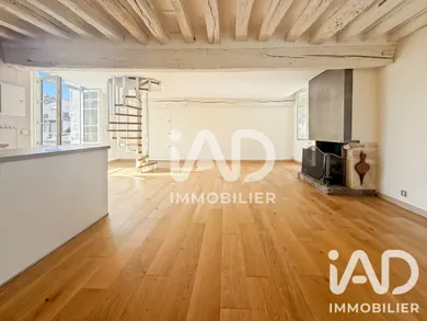 Duplex in Senlis (60300)