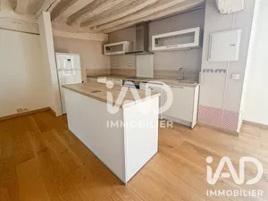 Duplex in Senlis (60300)