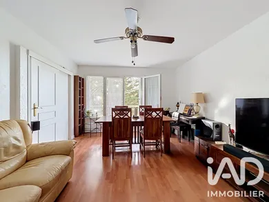 Appartement à Magny-les-Hameaux (78114)