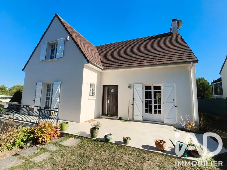 Maison 8 pièces 178 m² · à Us · 178 m² · 450 000 €