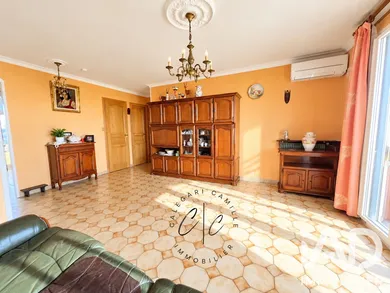 Apartment in Aubagne (13400)