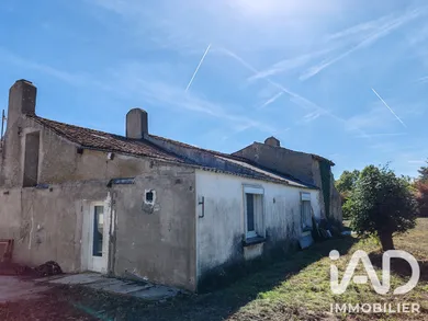 Maison de village à Saint-Paul-du-Bois (49310)
