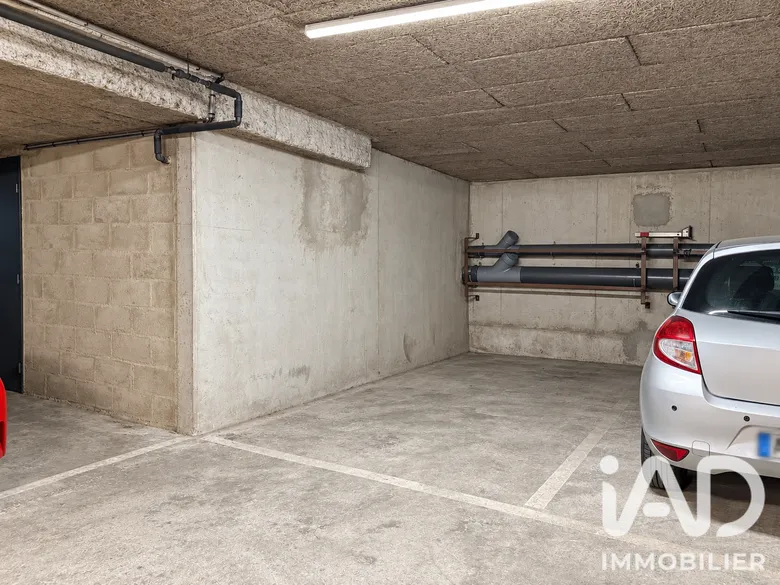 Parking 12 m² · à Paris · 12 m² · 36 000 €