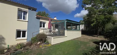 House in Combrand (79140)