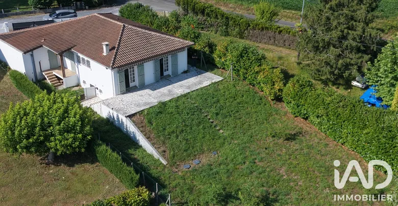 Maison 5 pièces 115 m² · à Sauveterre-de-Béarn · 115 m² · 240 000 €