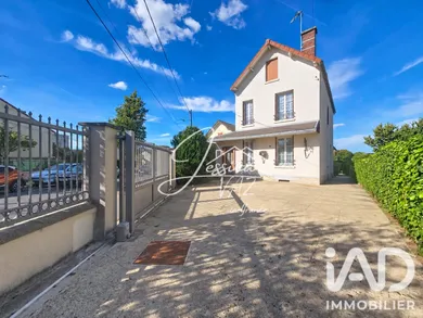 Maison traditionnelle à Crépy-en-Valois (60800)