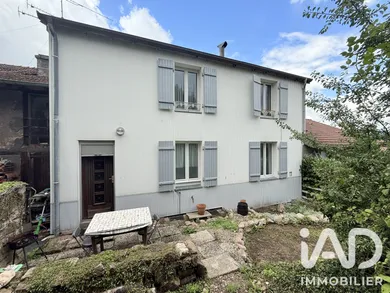 Appartement à Arches (88380)