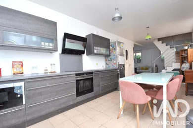 Maison à Nanterre (92000)