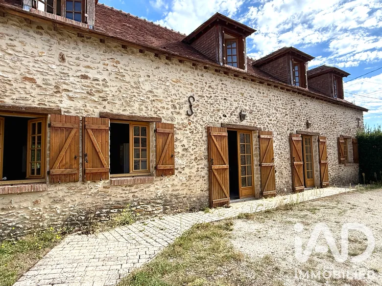 Maison 6 pièces 159 m² · à Hermeray · 158,9 m² · 369 000 €