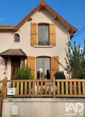 Detached house in Villeneuve-le-Roi (94290)