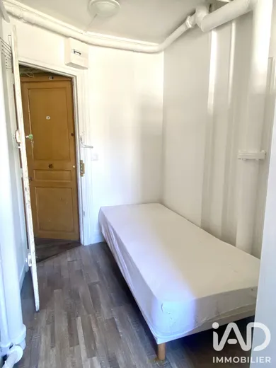Appartement à Paris (75116)