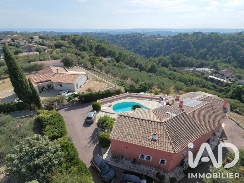 Maison 7 pièces 243 m² · à La Gaude · 243 m² · 1 290 000 €
