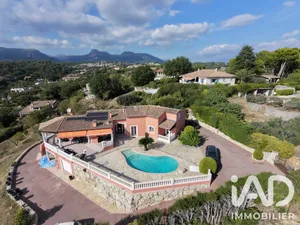 House in La Gaude (06610)
