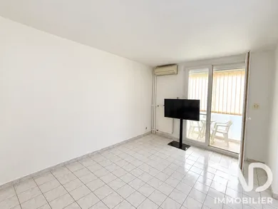 Apartment in Pierrelatte (26700)
