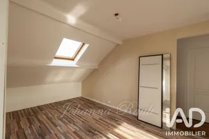 Apartment in Mantes-la-Ville (78711)