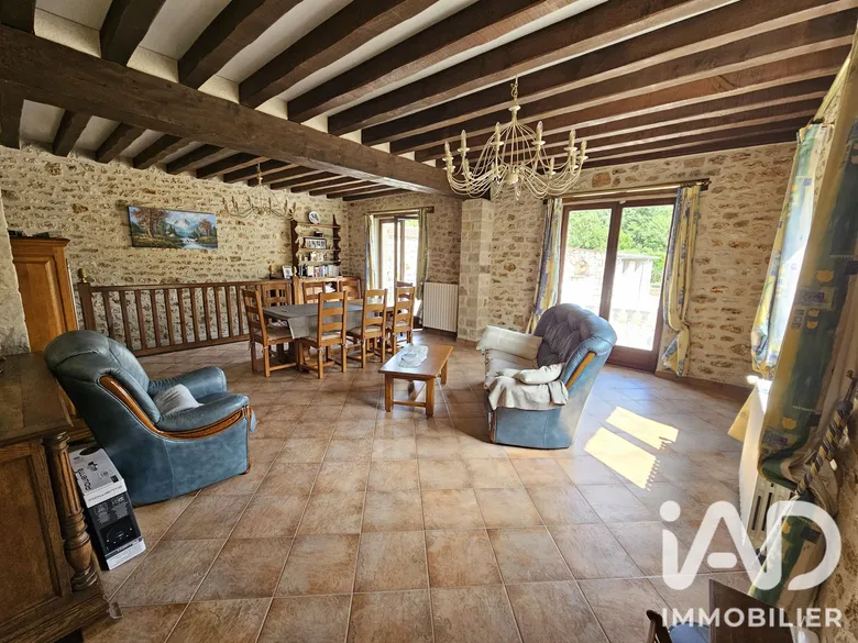 Maison 7 pièces 255 m² · à Saint-Fargeau-Ponthierry · 255 m² · 345 000 €