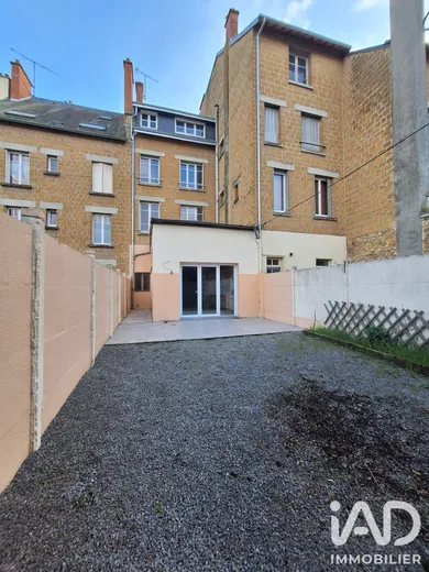 Townhouse in Vouziers (08400)