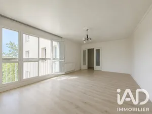 Apartment in Noisy-le-Grand (93160)