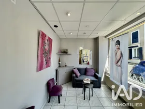 Beauty, Hairdressing in Seine-Port (77240)