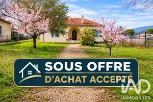 Traditional house in Valréas (84600)