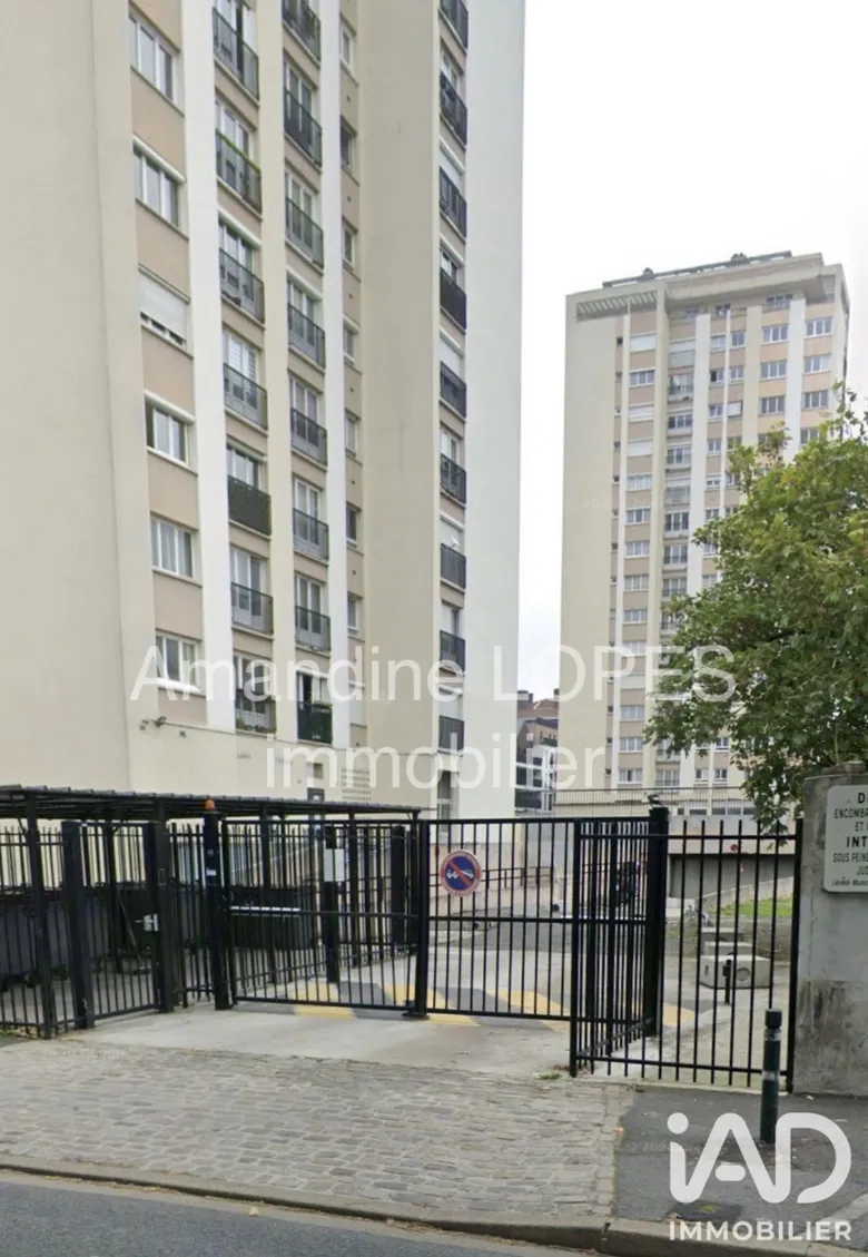 Parking 12 m² · à Alfortville · 12 m² · 18 500 €