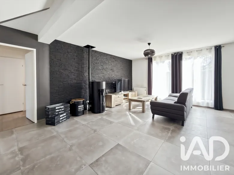 Maison 7 pièces 139 m² · à Mandres-les-Roses · 139 m² · 472 000 €