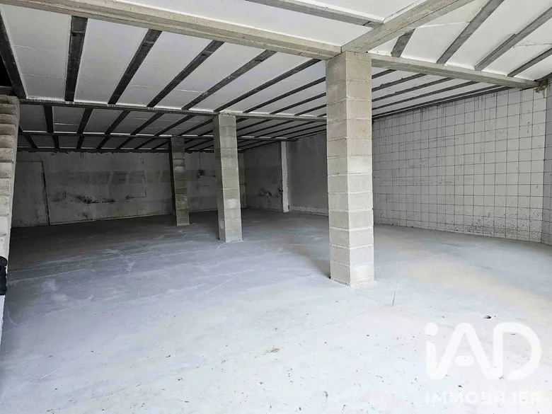 Immeuble 3 pièces 408 m² · à Lézignan-Corbières · 408 m² · 180 000 €